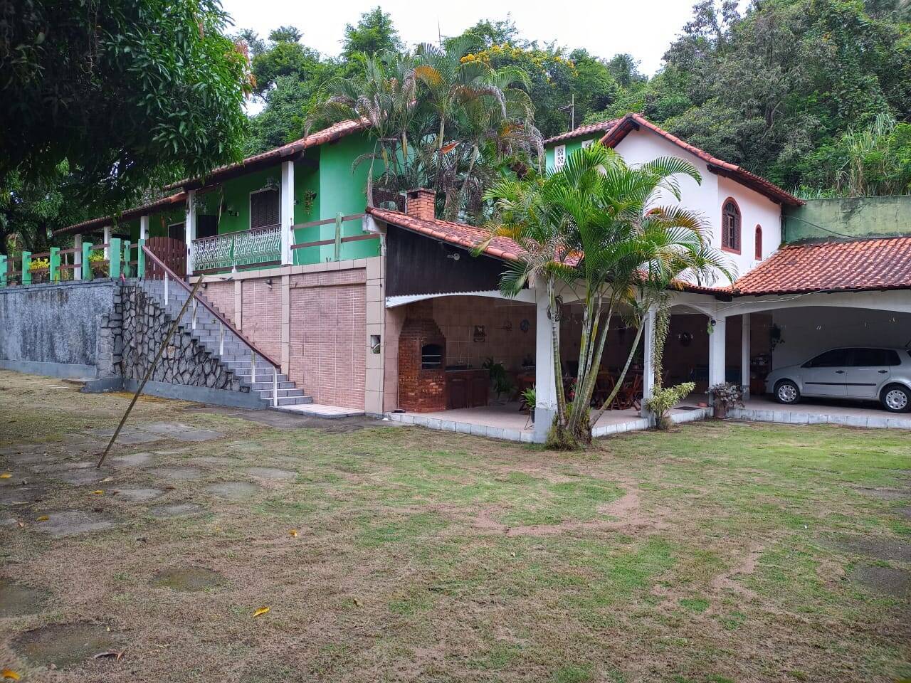 Sítio à venda com 3 quartos, 300m² - Foto 1